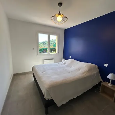 Domaine La Tour Bed and breakfast 3*